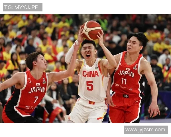 中国男篮迎战日本队激战正酣力争晋级亚洲杯四强决战将成焦点