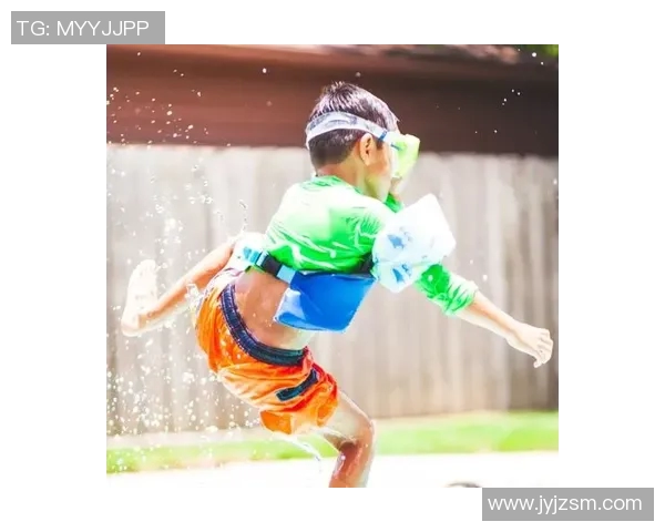 炙热夏日畅游尽享清凉泳池派对，释放无限激情与欢乐时光